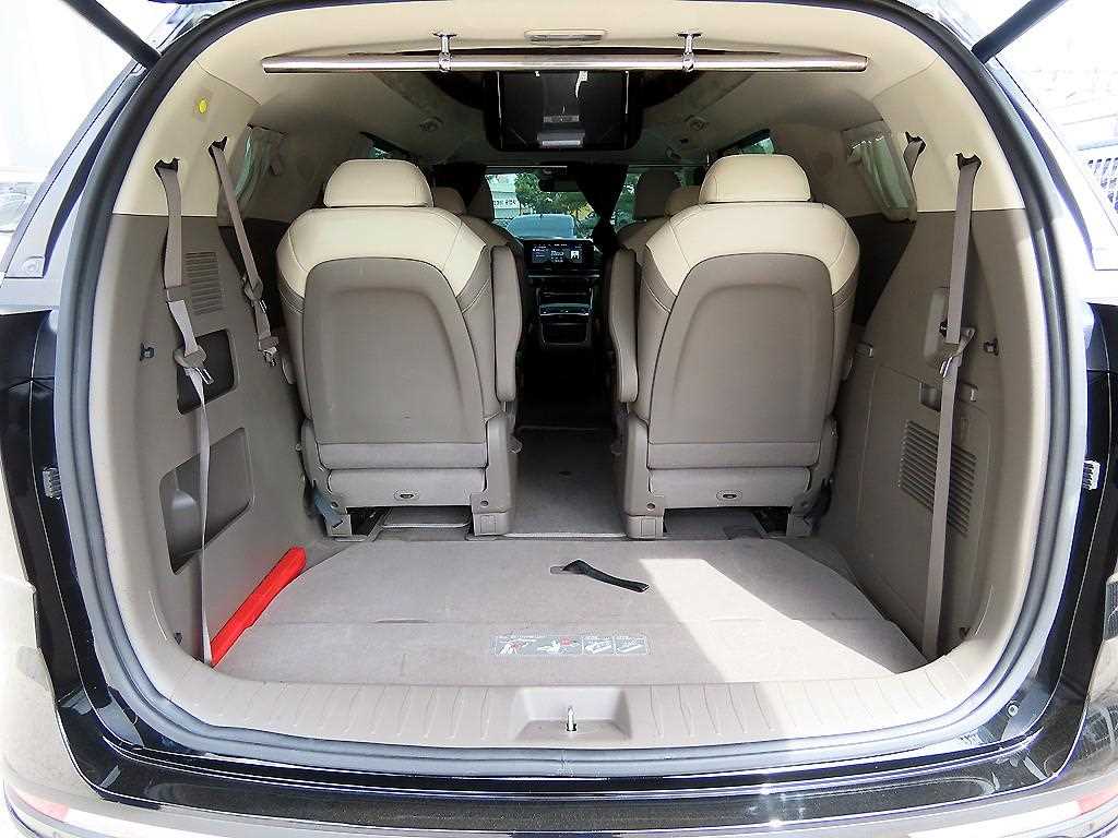 KIA Carnival 2023 Negro - Importación desde Corea - HF Imports Iquique - Foto 16