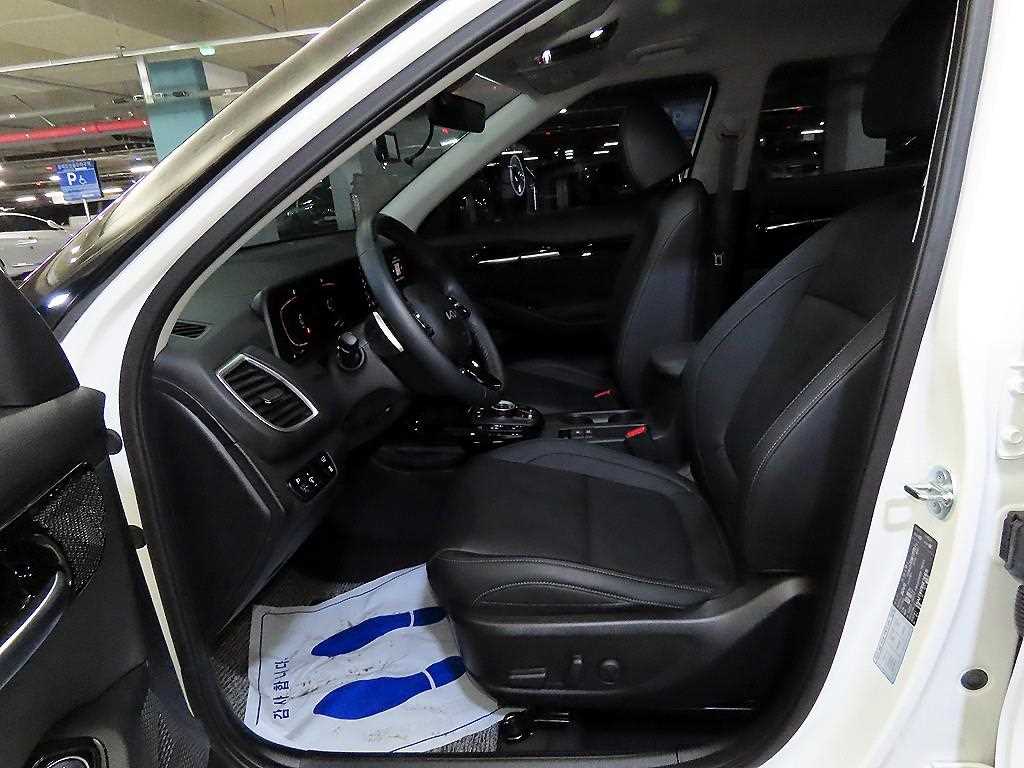 KIA Seltos - Vista 6