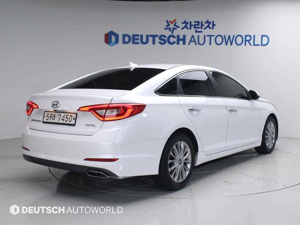 HYUNDAI Sonata - Vista 2