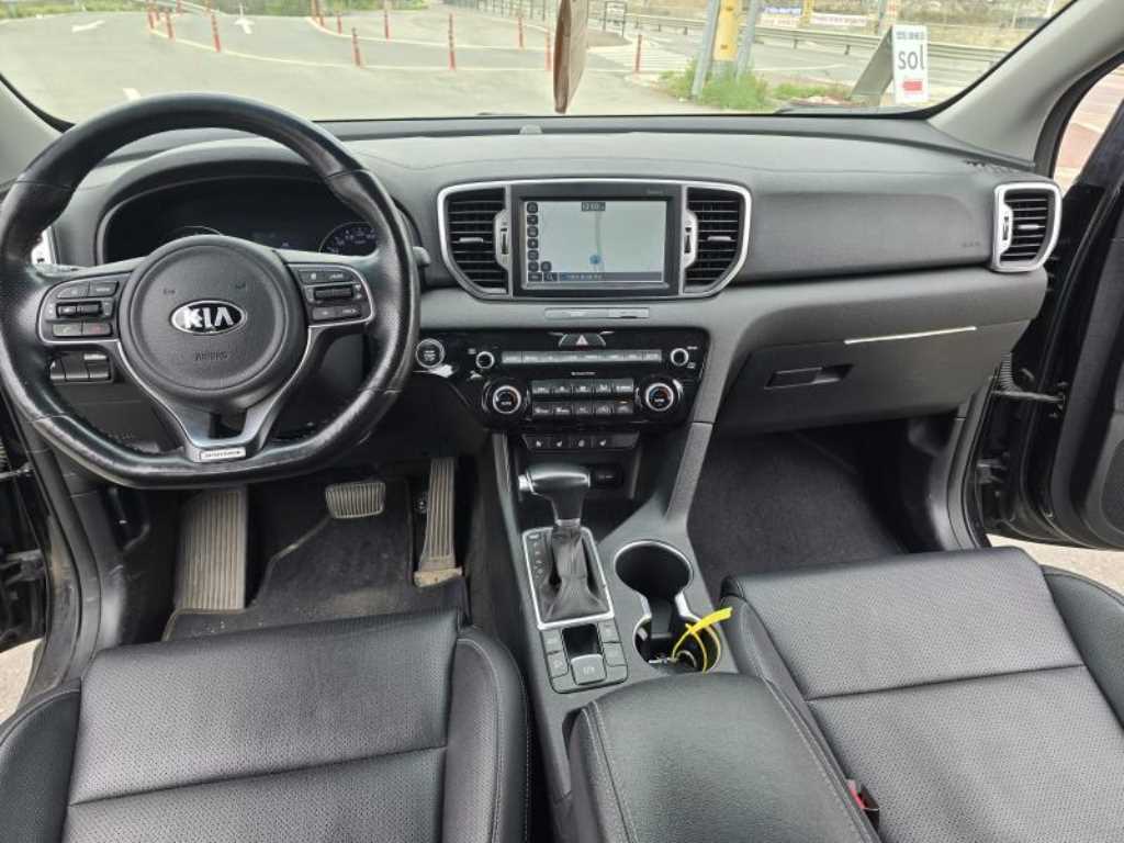KIA Sportage - Vista 8