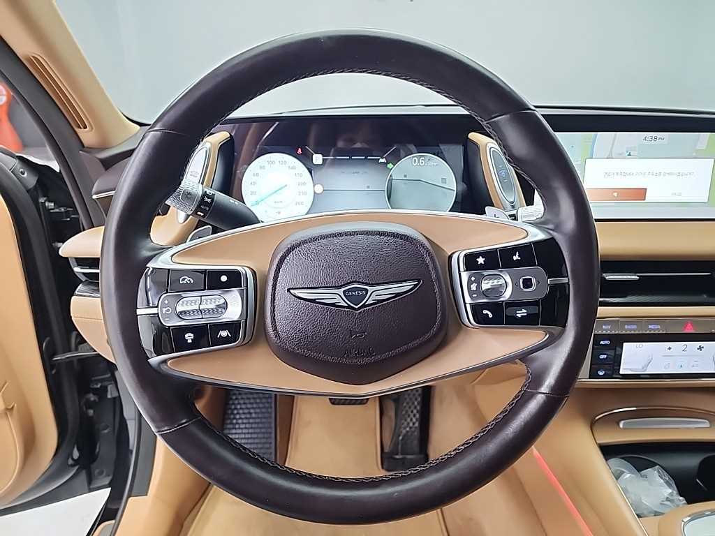 Genesis G90 - Vista 9