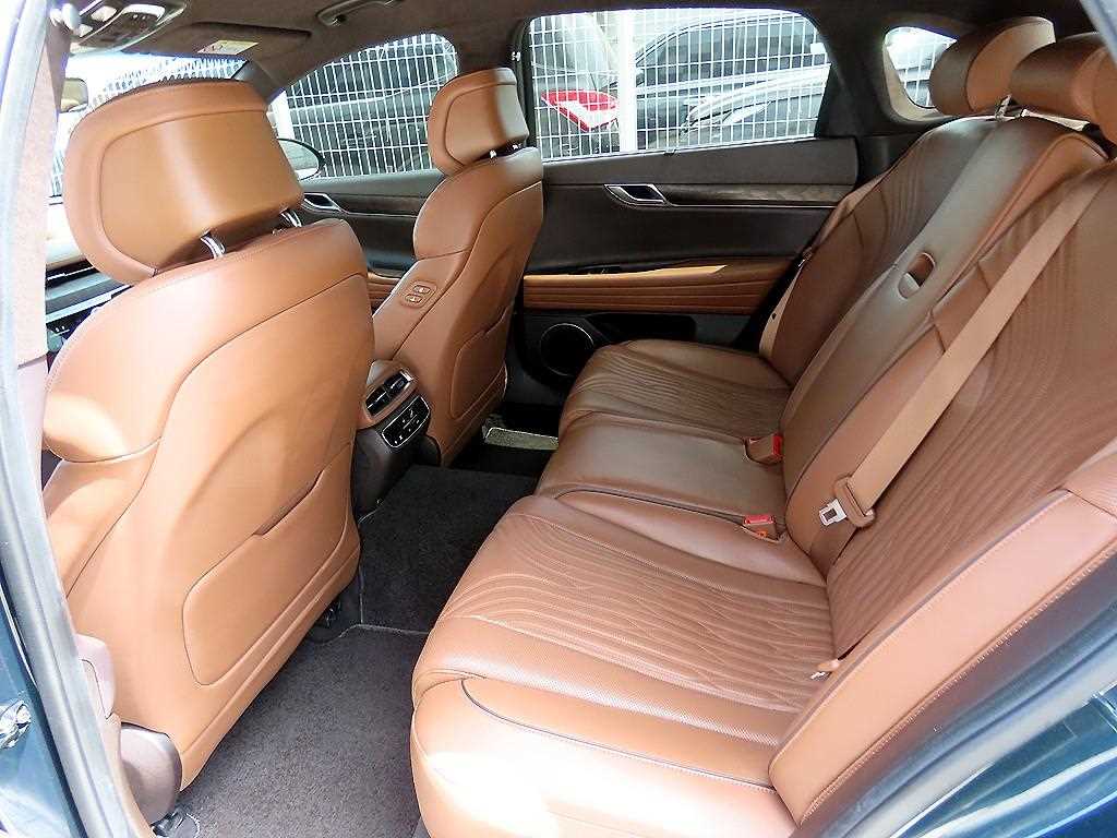 Genesis G80 - Vista 6