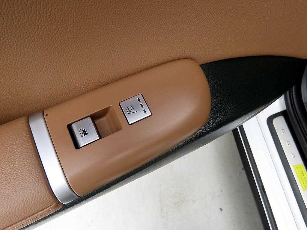 HYUNDAI Grandeur - Vista 9