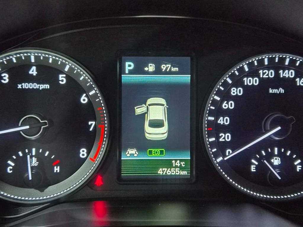 HYUNDAI Grandeur - Vista 9