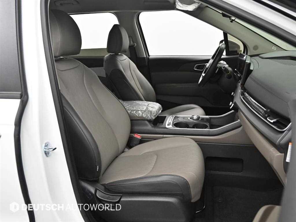 KIA Carnival - Vista 10
