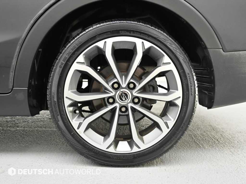 Ssangyong Tivoli - Vista 5