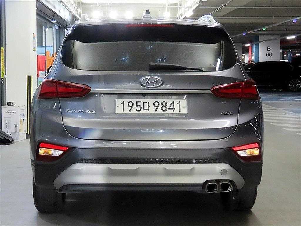 HYUNDAI Santa Fe - Vista 5