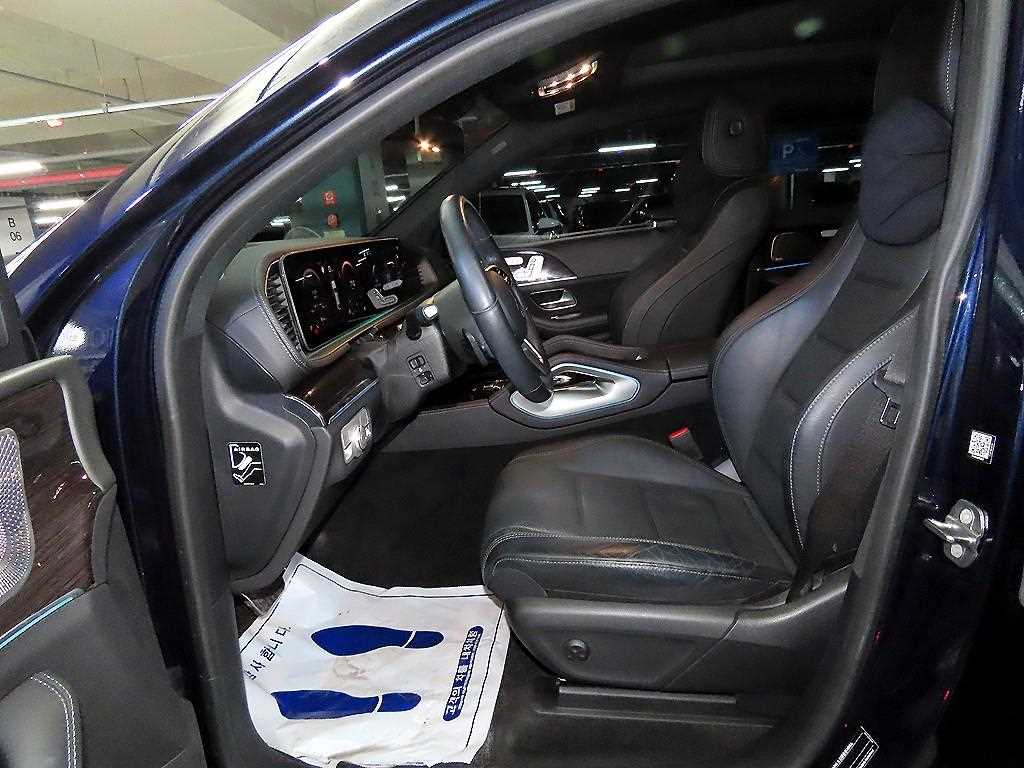 Mercedes Benz GLE Class - Vista 6