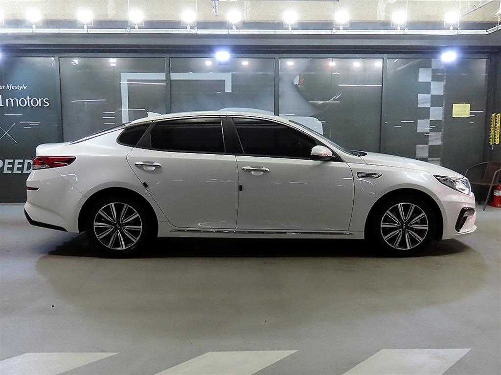 KIA K5 - Vista 3