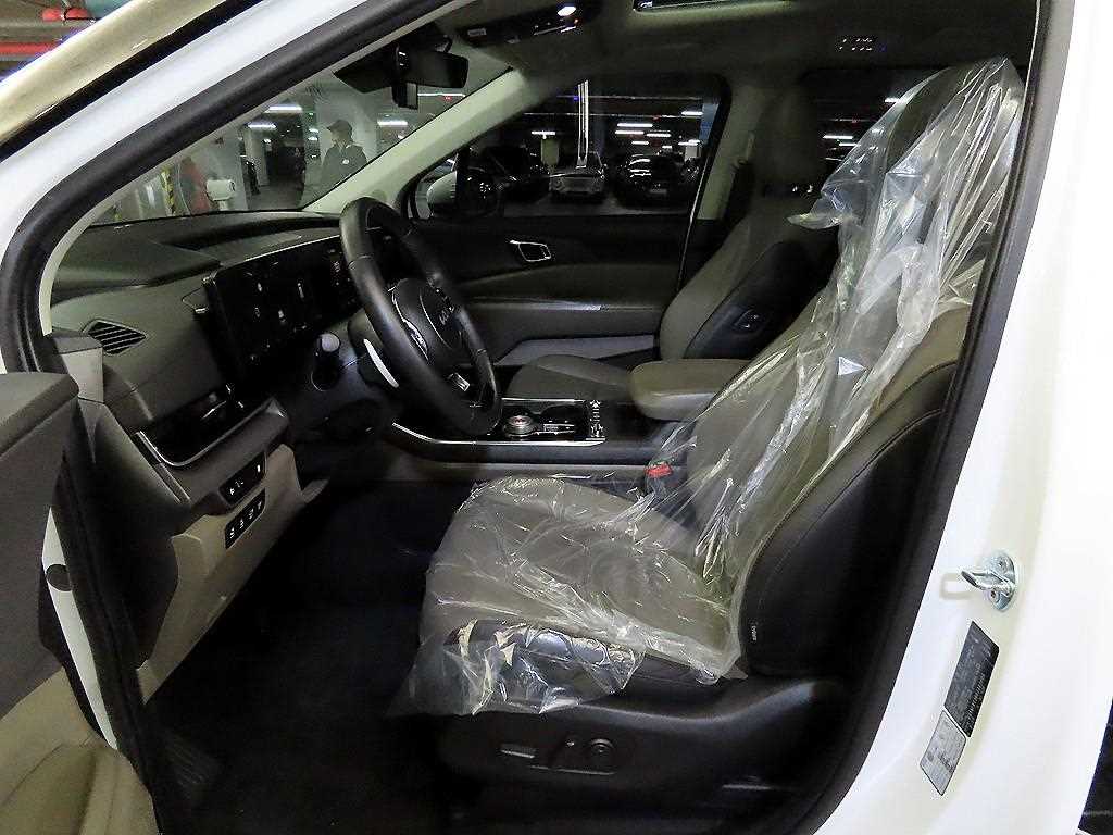 KIA Carnival - Vista 6