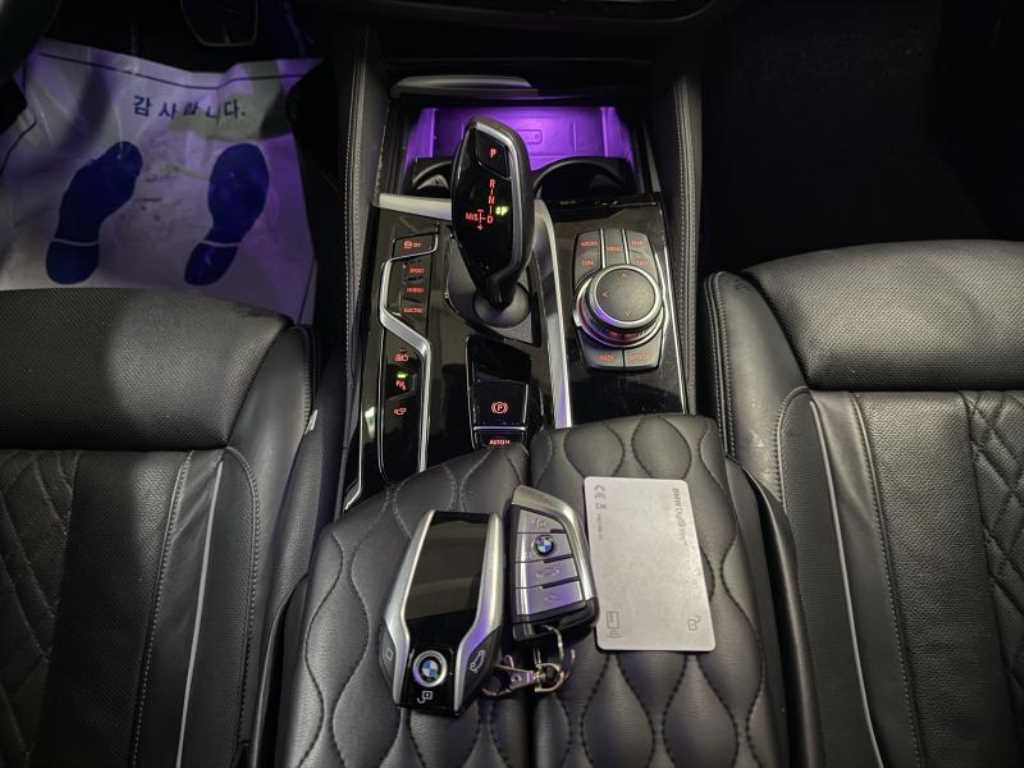 BMW 5 Series 2022 - Importación desde Corea - HF Imports Iquique - Foto 13