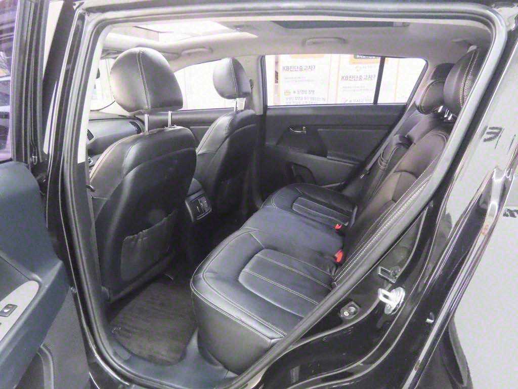 KIA Sportage - Vista 6