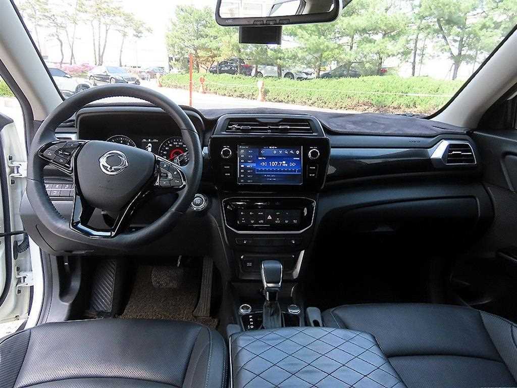 Ssangyong Tivoli - Vista 7