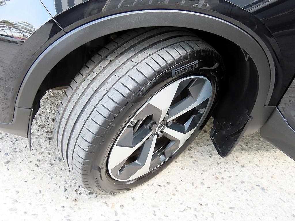 Volvo XC40 2024 Negro - Importación desde Corea - HF Imports Iquique - Foto 20