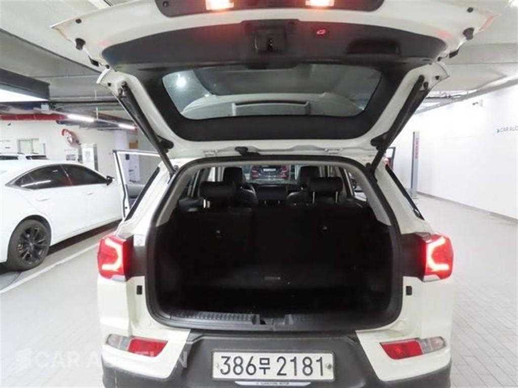 Ssangyong Korando 2020 Blanco - Importación desde Corea - HF Imports Iquique - Foto 18