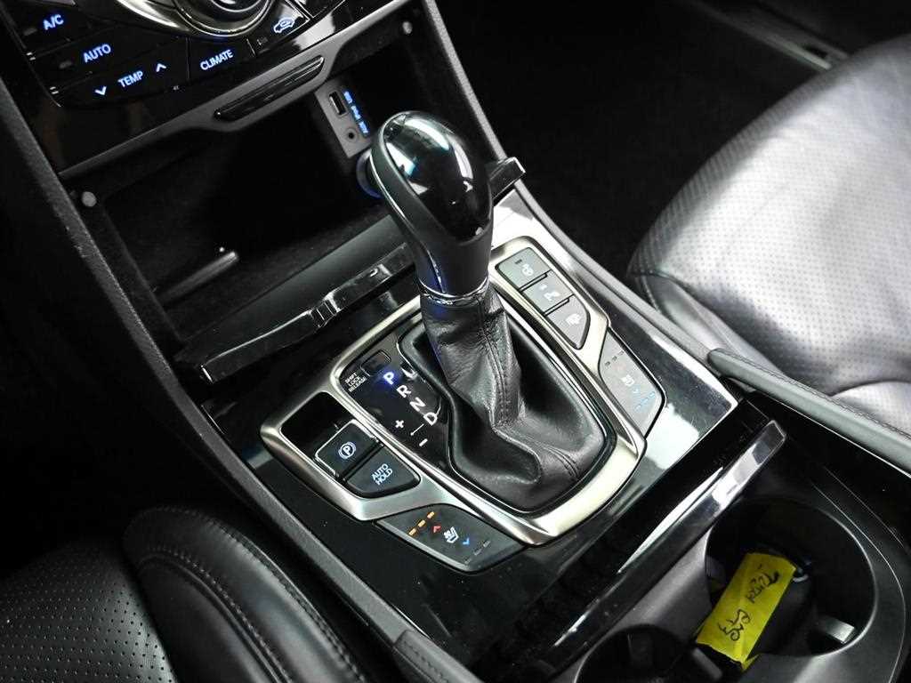 HYUNDAI Grandeur - Vista 9