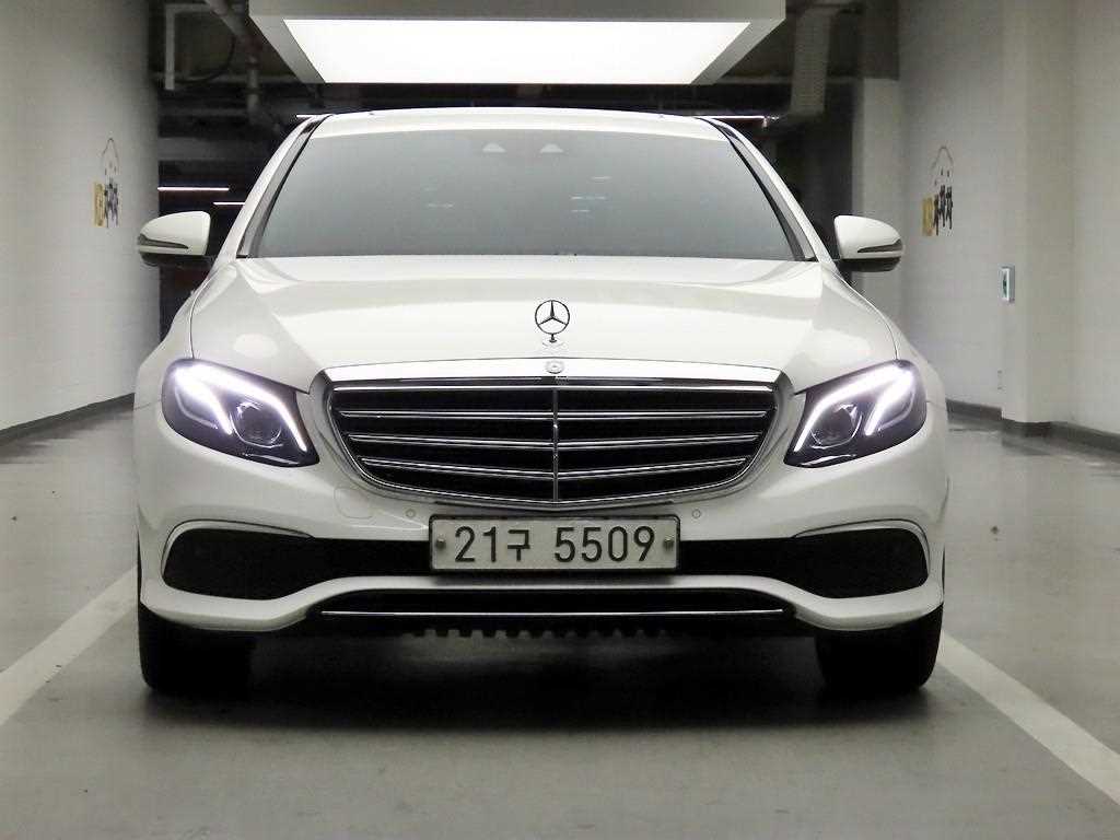 Mercedes Benz E class 2017 Blanco - Importación desde Corea - HF Imports Iquique - Foto 1