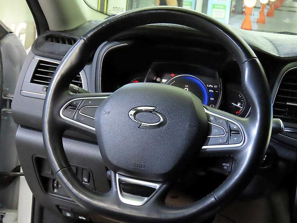 SAMSUNG QM6 - Vista 8