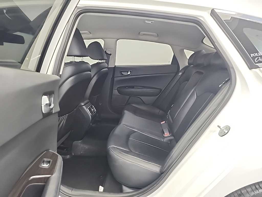 KIA K5 - Vista 12