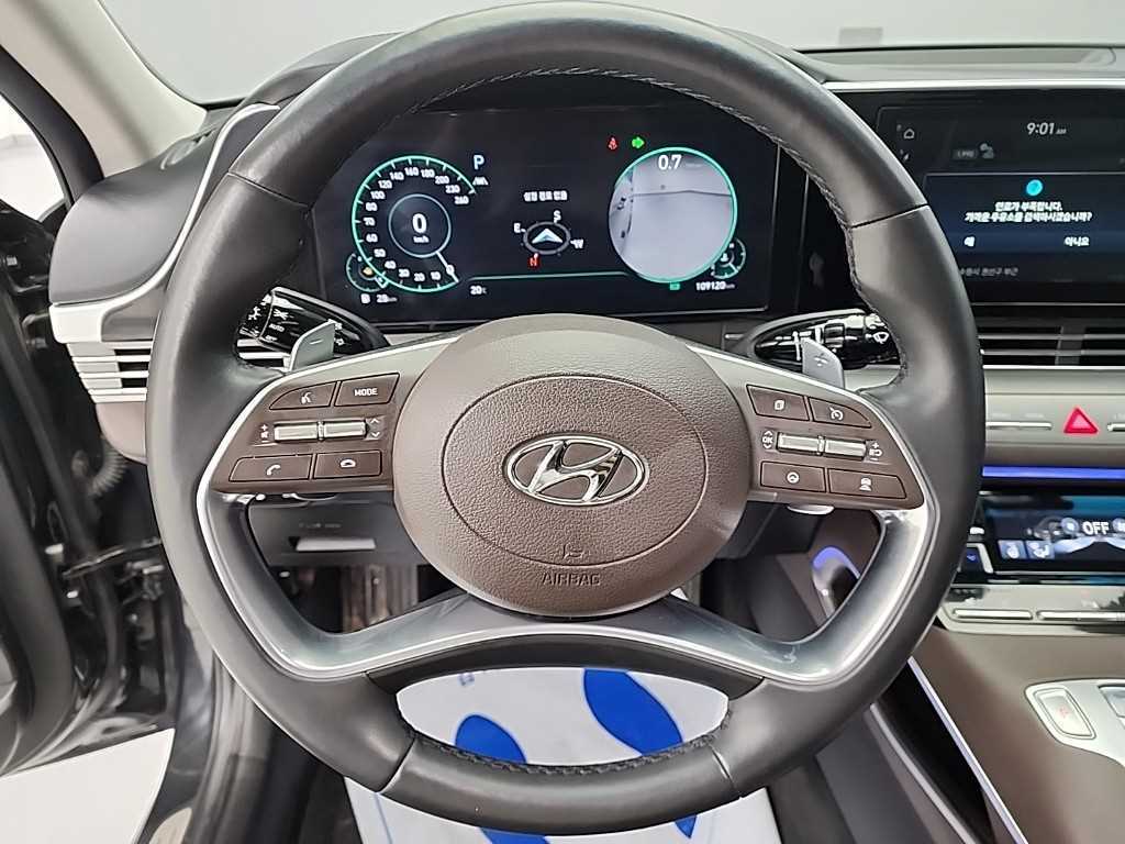 HYUNDAI Grandeur - Vista 9