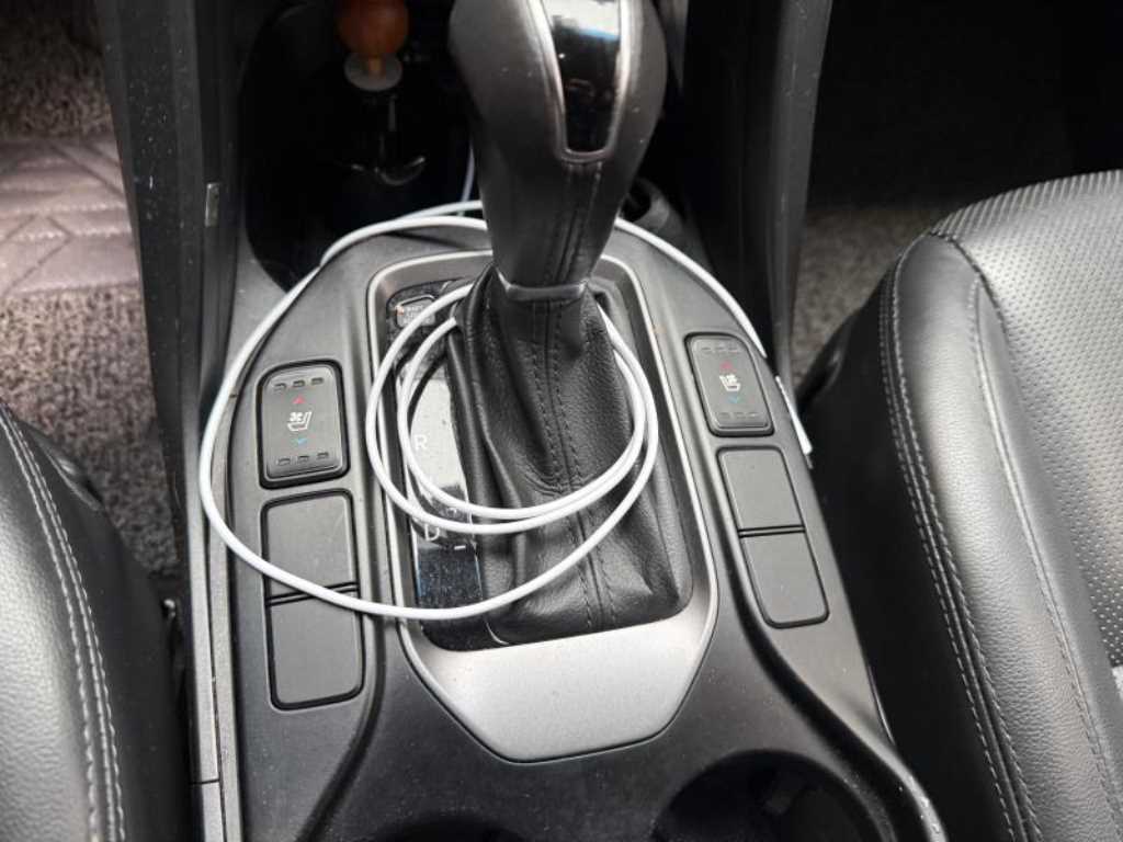 HYUNDAI Santa Fe - Vista 7