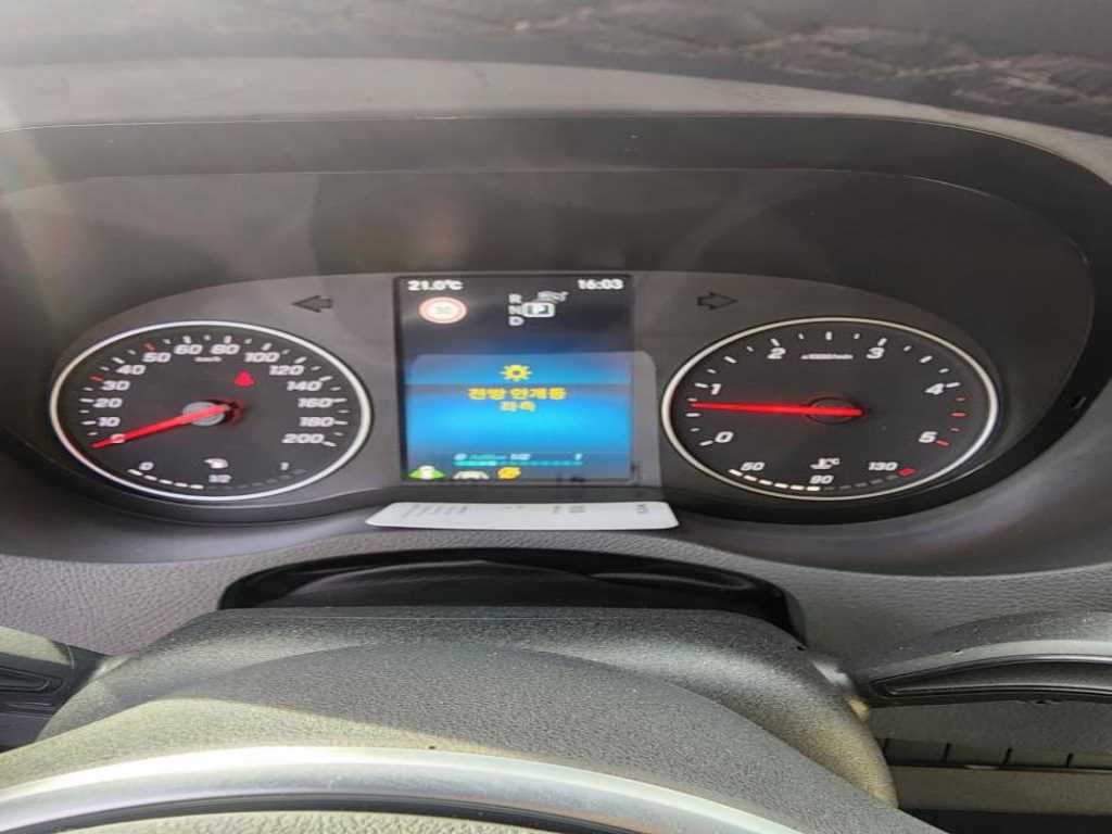 Mercedes Benz Sprinter - Vista 5
