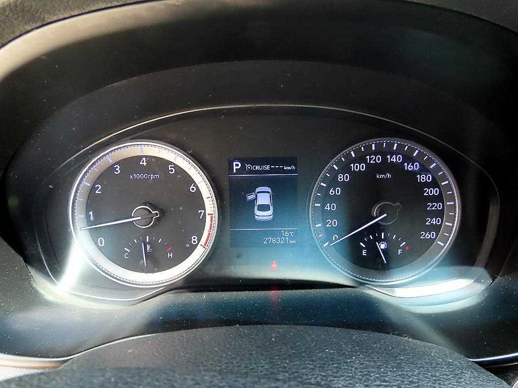 HYUNDAI Grandeur - Vista 9