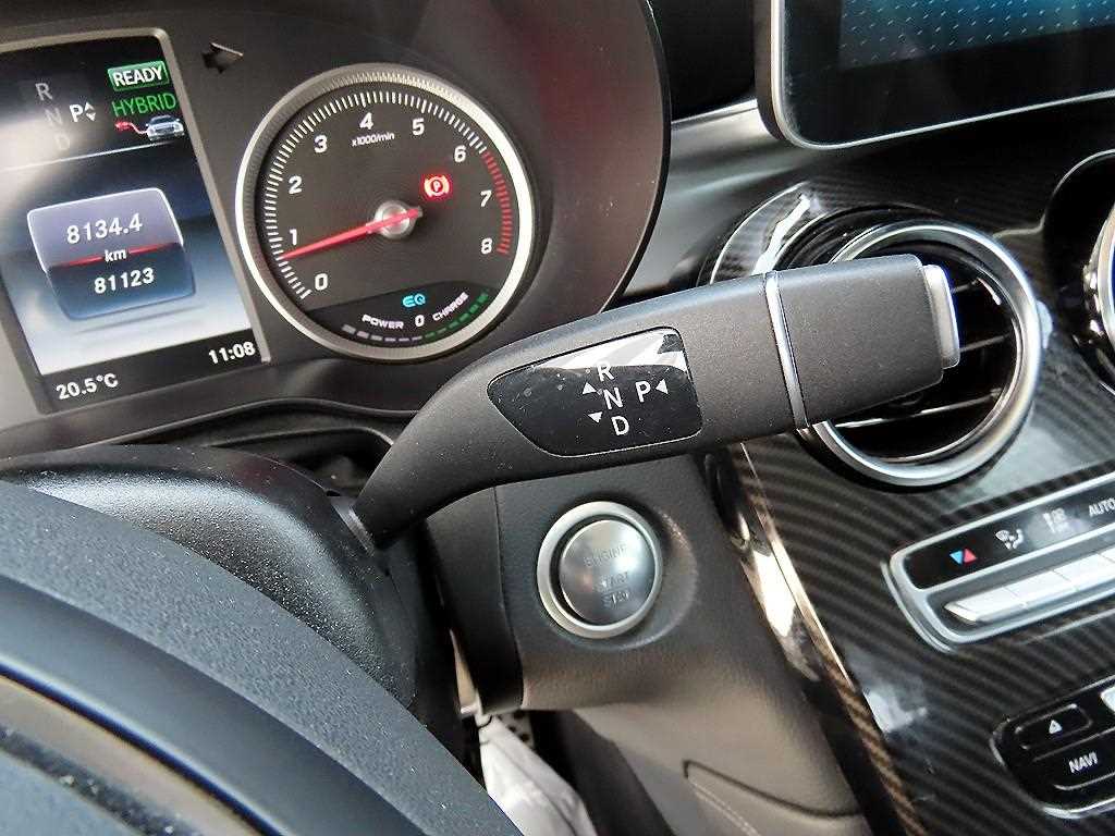 Mercedes Benz GLC Class - Vista 10