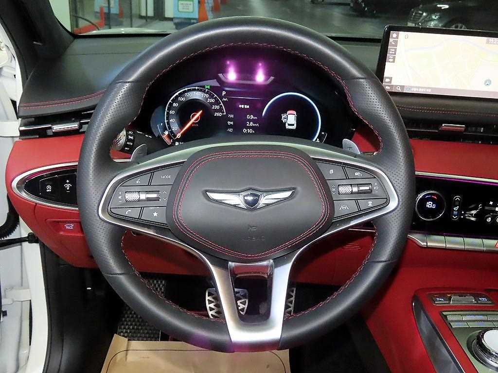 Genesis GV70 - Vista 8