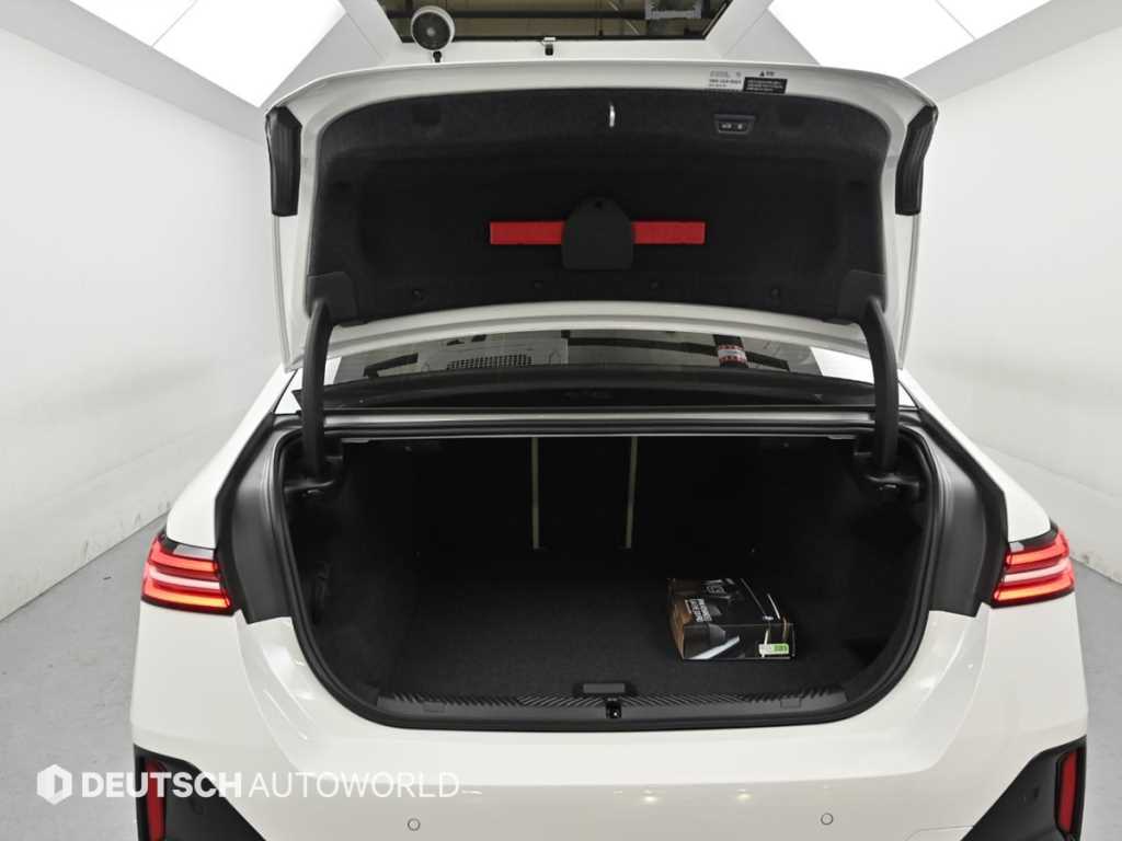 BMW i5 2026 Blanco - Importación desde Corea - HF Imports Iquique - Foto 19
