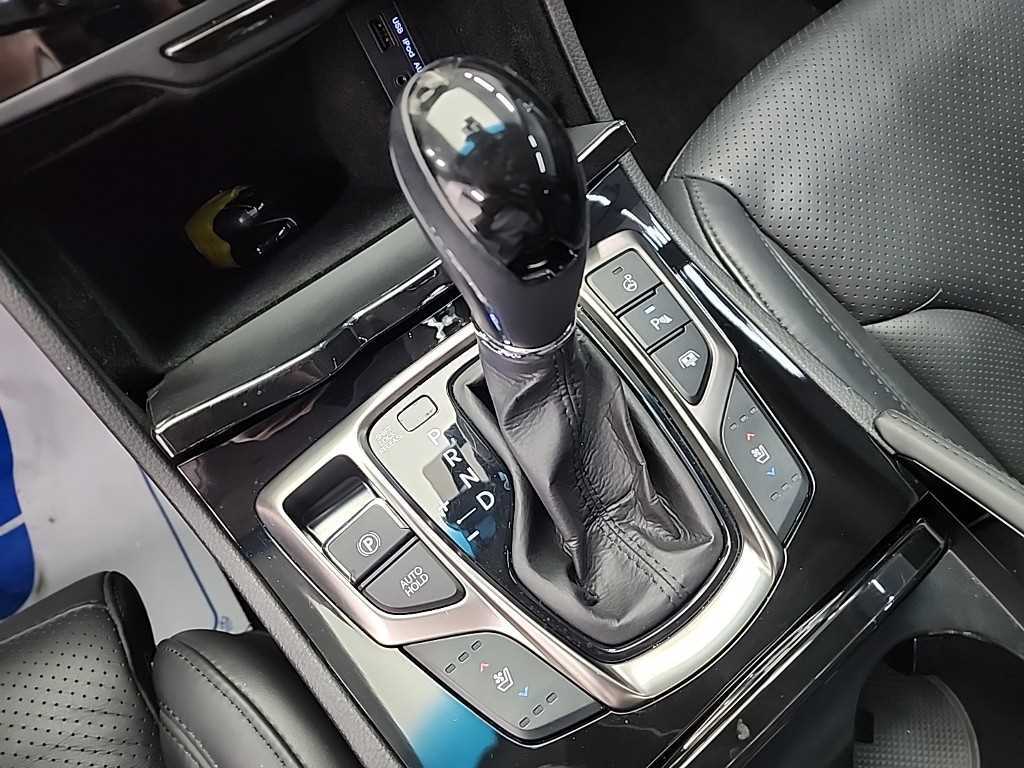 HYUNDAI Grandeur - Vista 9