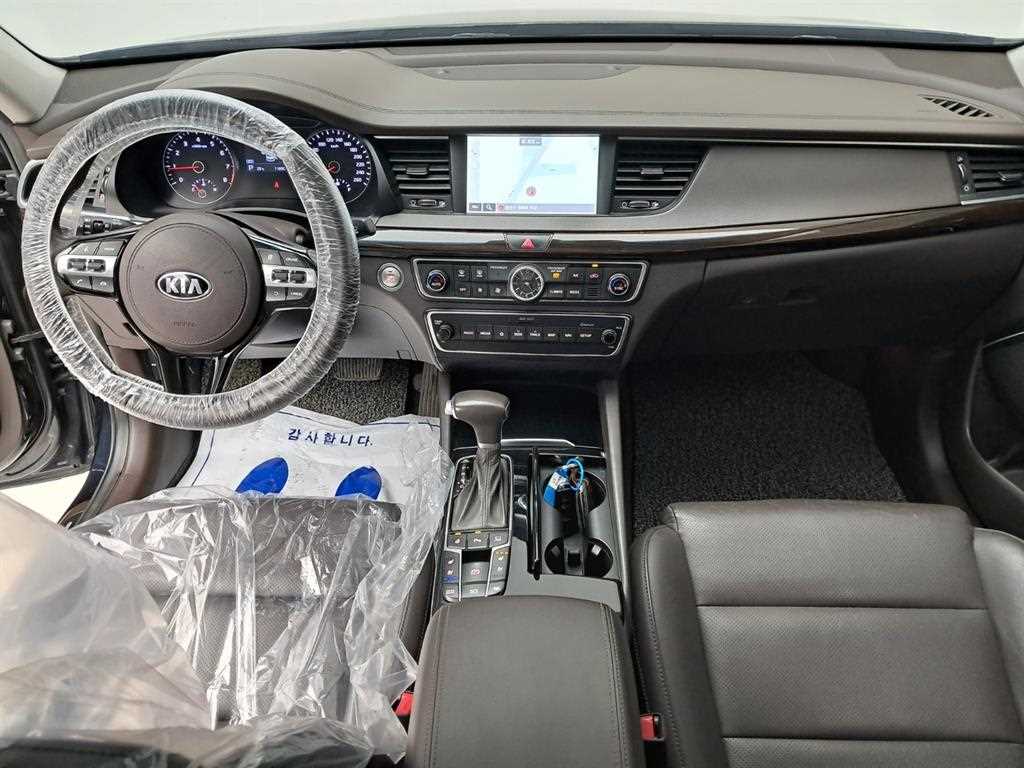 KIA K7 - Vista 6