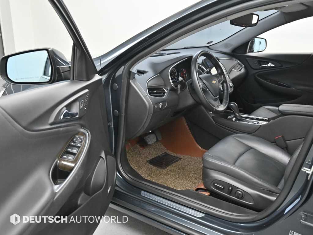 Chevrolet Malibu - Vista 11