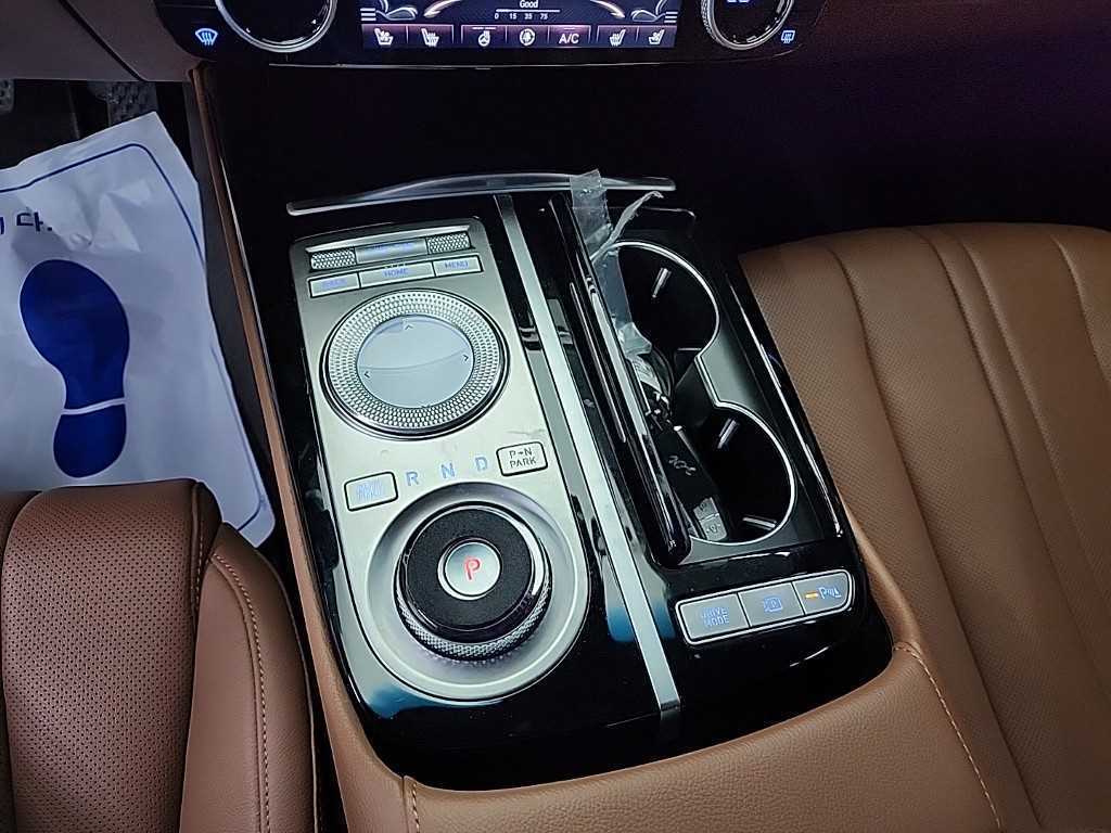 Genesis G80 - Vista 8