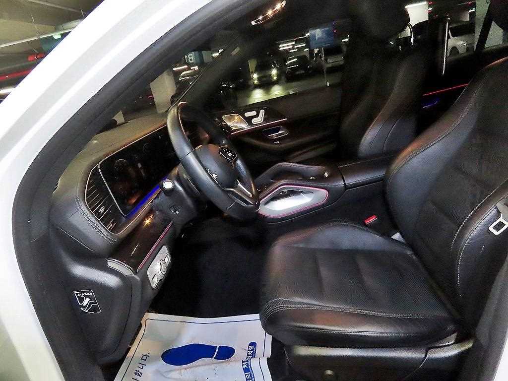 Mercedes Benz GLE Class - Vista 6