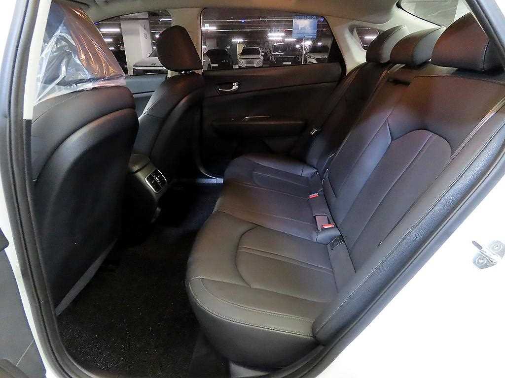 KIA K5 - Vista 7