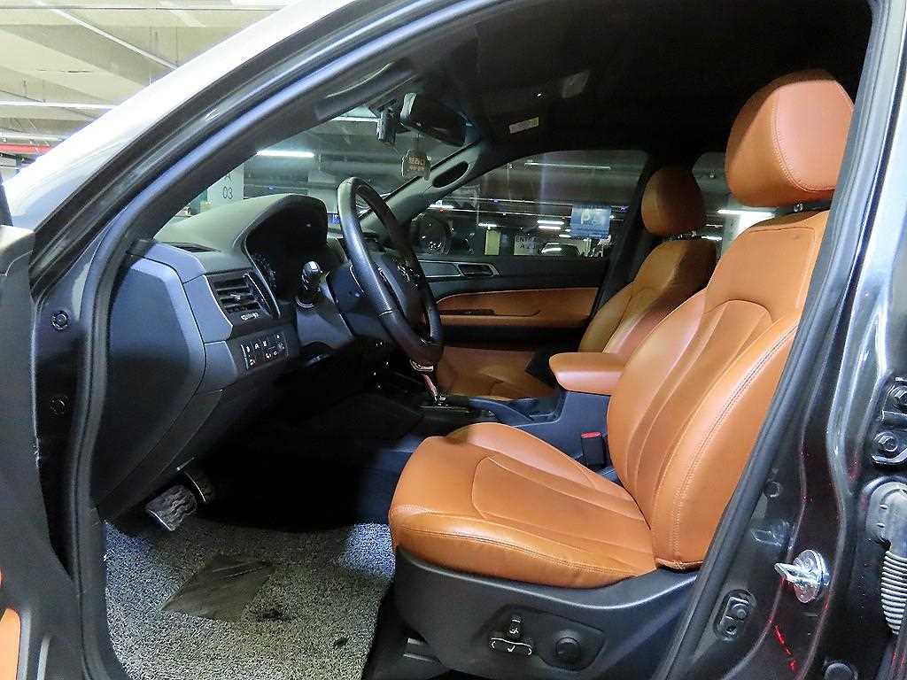 Ssangyong Rexton - Vista 6