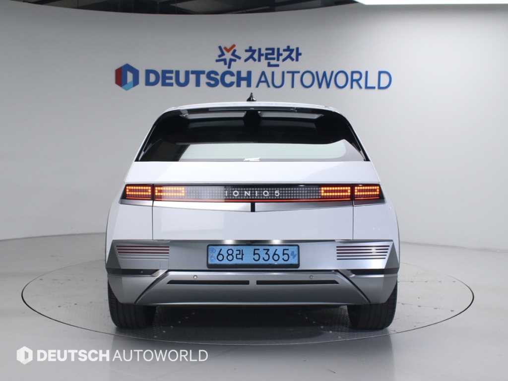 HYUNDAI Ioniq 5 - Vista 4