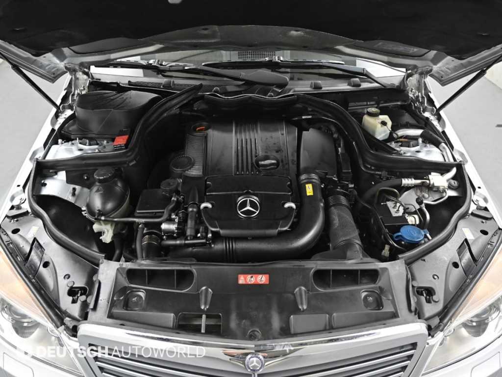Mercedes Benz C Class - Vista 6
