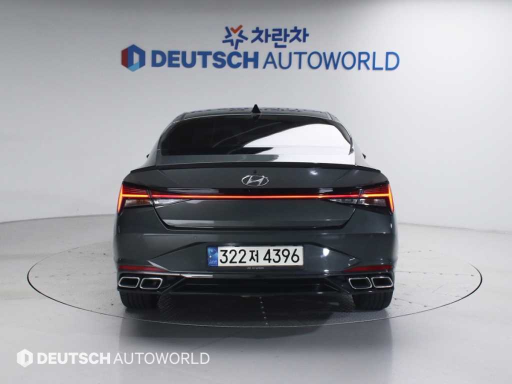 HYUNDAI Avante - Vista 4