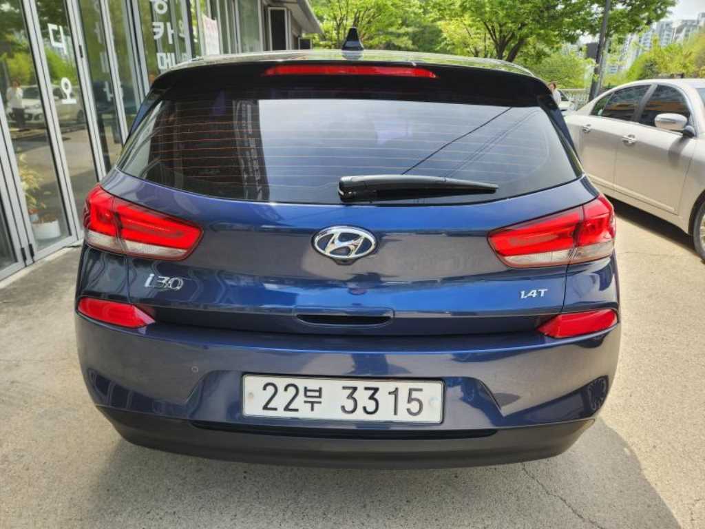 HYUNDAI i30 - Vista 5