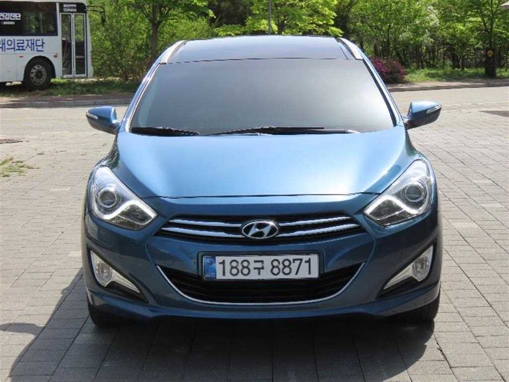 HYUNDAI i40 2014 Azul - Importación desde Corea - HF Imports Iquique - Foto 1