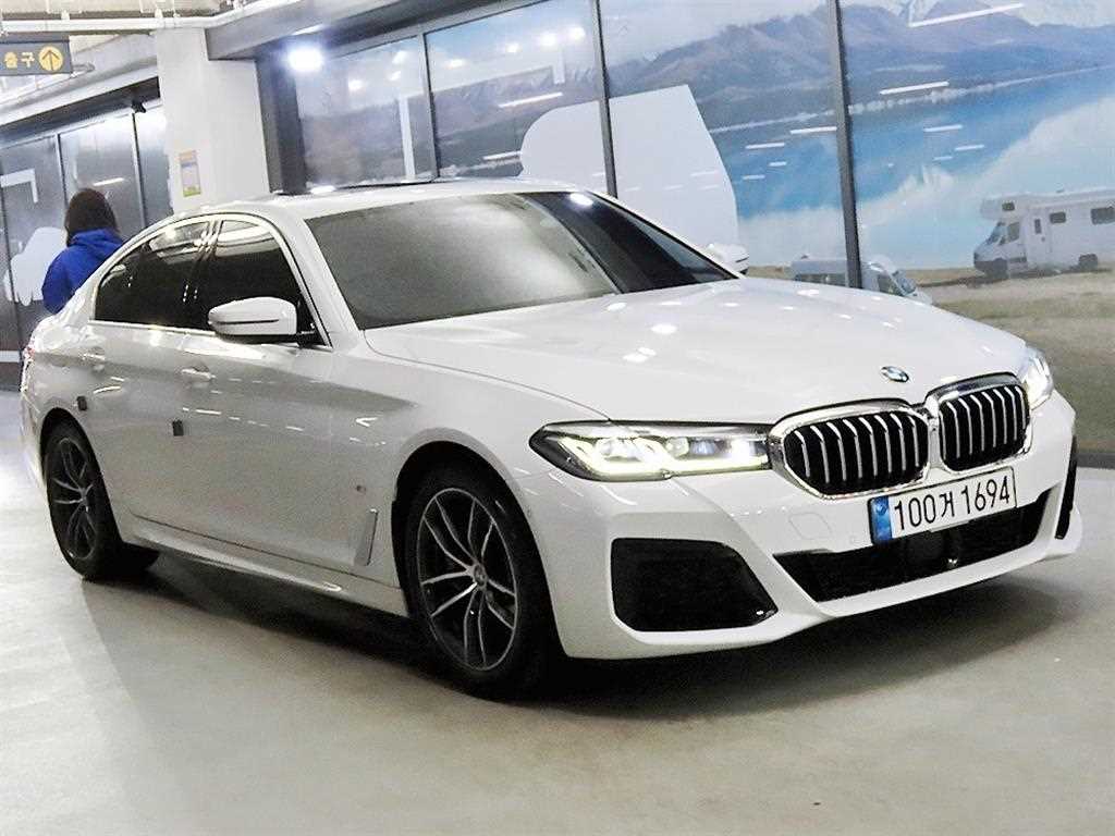 BMW 5 Series 2022 Blanco - Importación desde Corea - HF Imports Iquique - Foto 1