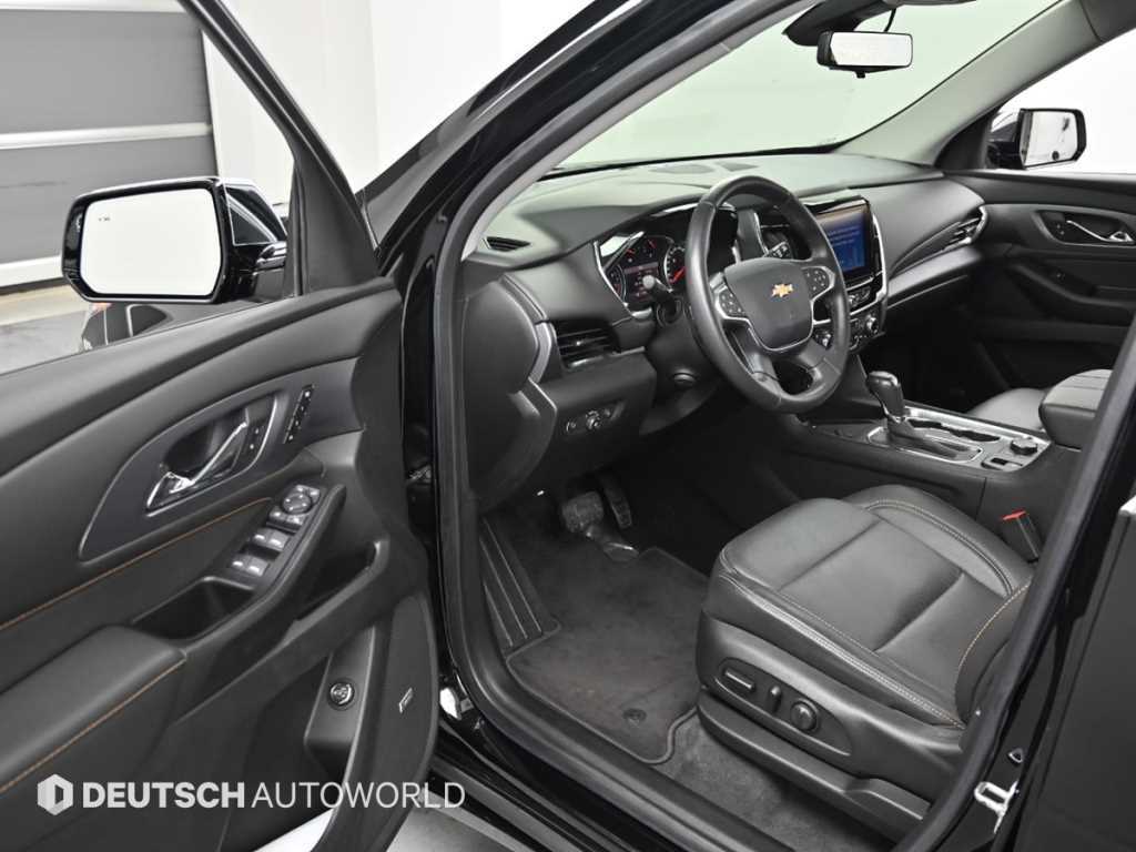 Chevrolet Travers - Vista 11
