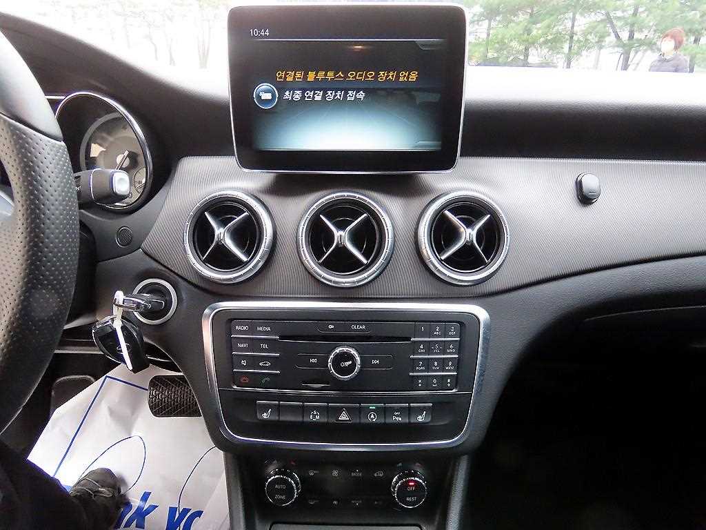 Mercedes Benz CLA Class 2015 - Importación desde Corea - HF Imports Iquique - Foto 13