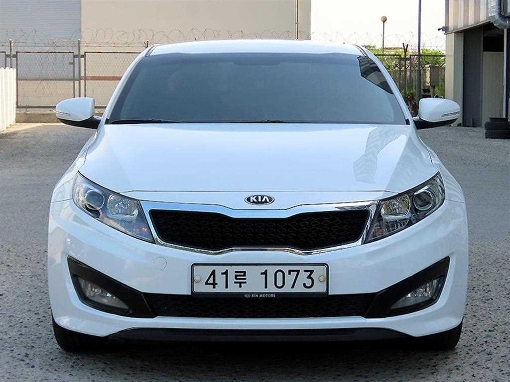 KIA K5 2013 Blanco - Importación desde Corea - HF Imports Iquique - Foto 1