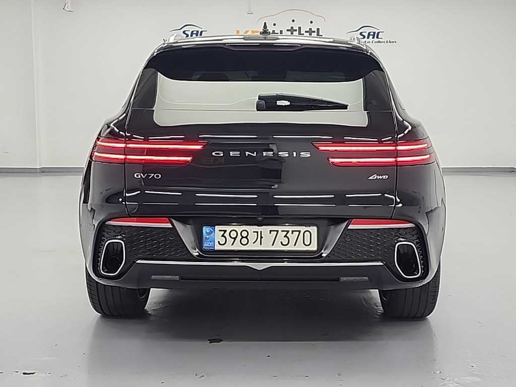 Genesis GV70 - Vista 3