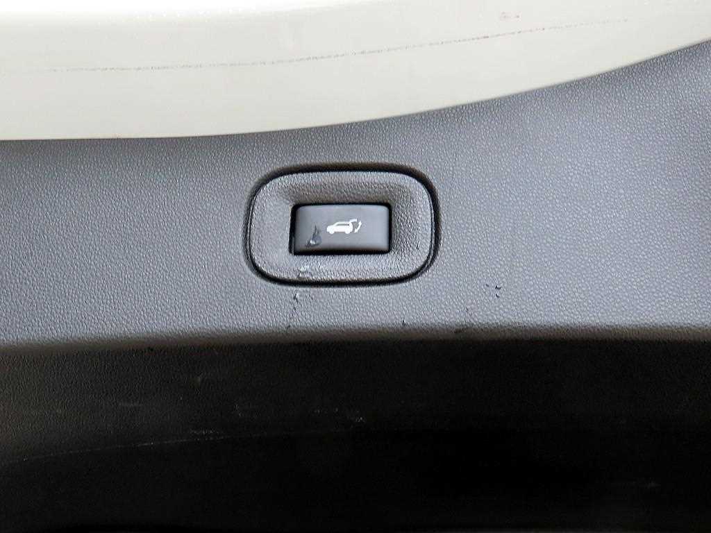 SAMSUNG QM6 2019 Blanco - Importación desde Corea - HF Imports Iquique - Foto 17