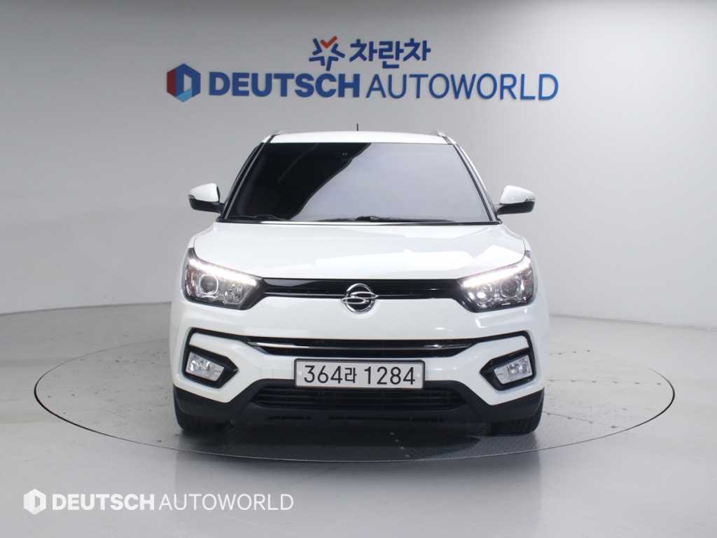 Ssangyong Tivoli - Vista 3