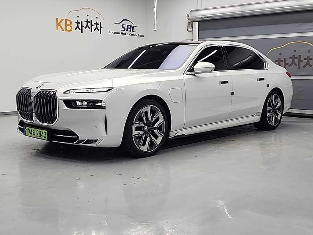 BMW 7 Series - Vista 4